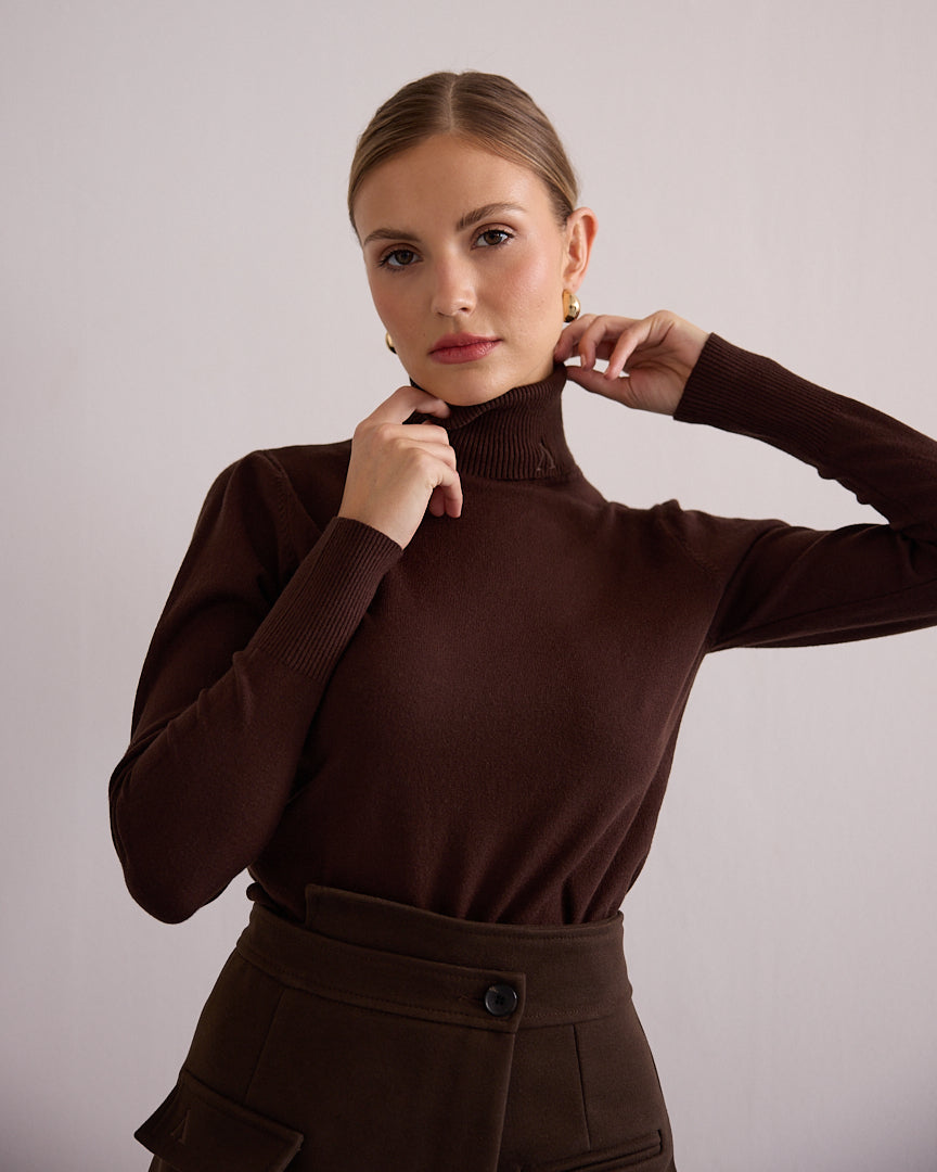 Gardenia Knitted Turtle Neck