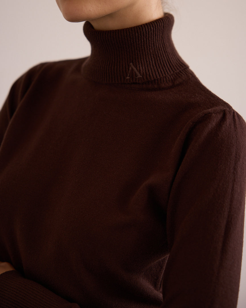 Gardenia Knitted Turtle Neck